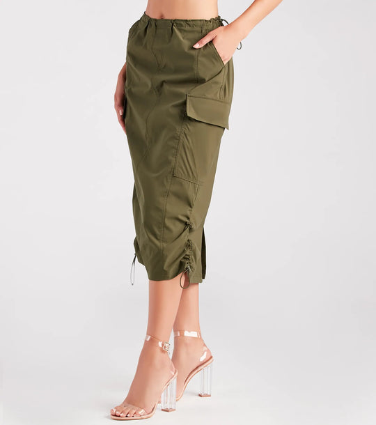 Zij is een Trendsetter Nylon Parachute Midi Rok