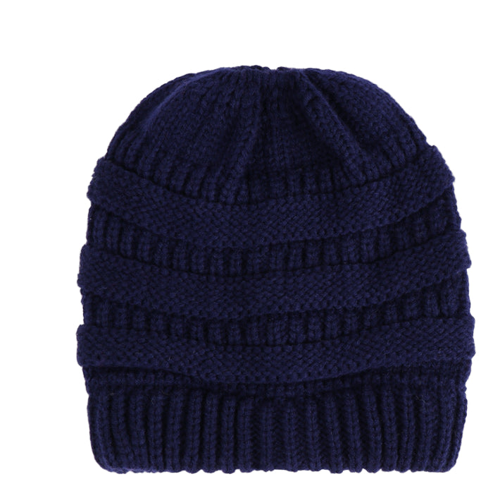 Knitted Hat with Ponytail Opening | Ideal for the Cold Season