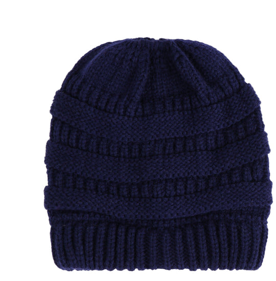 Knitted Hat with Ponytail Opening | Ideal for the Cold Season