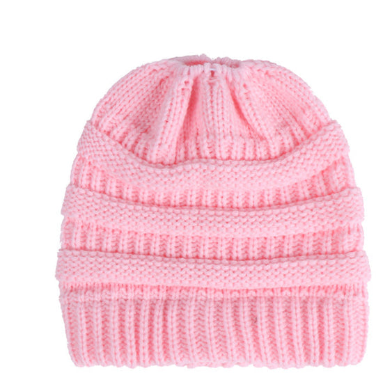 Knitted Hat with Ponytail Opening | Ideal for the Cold Season