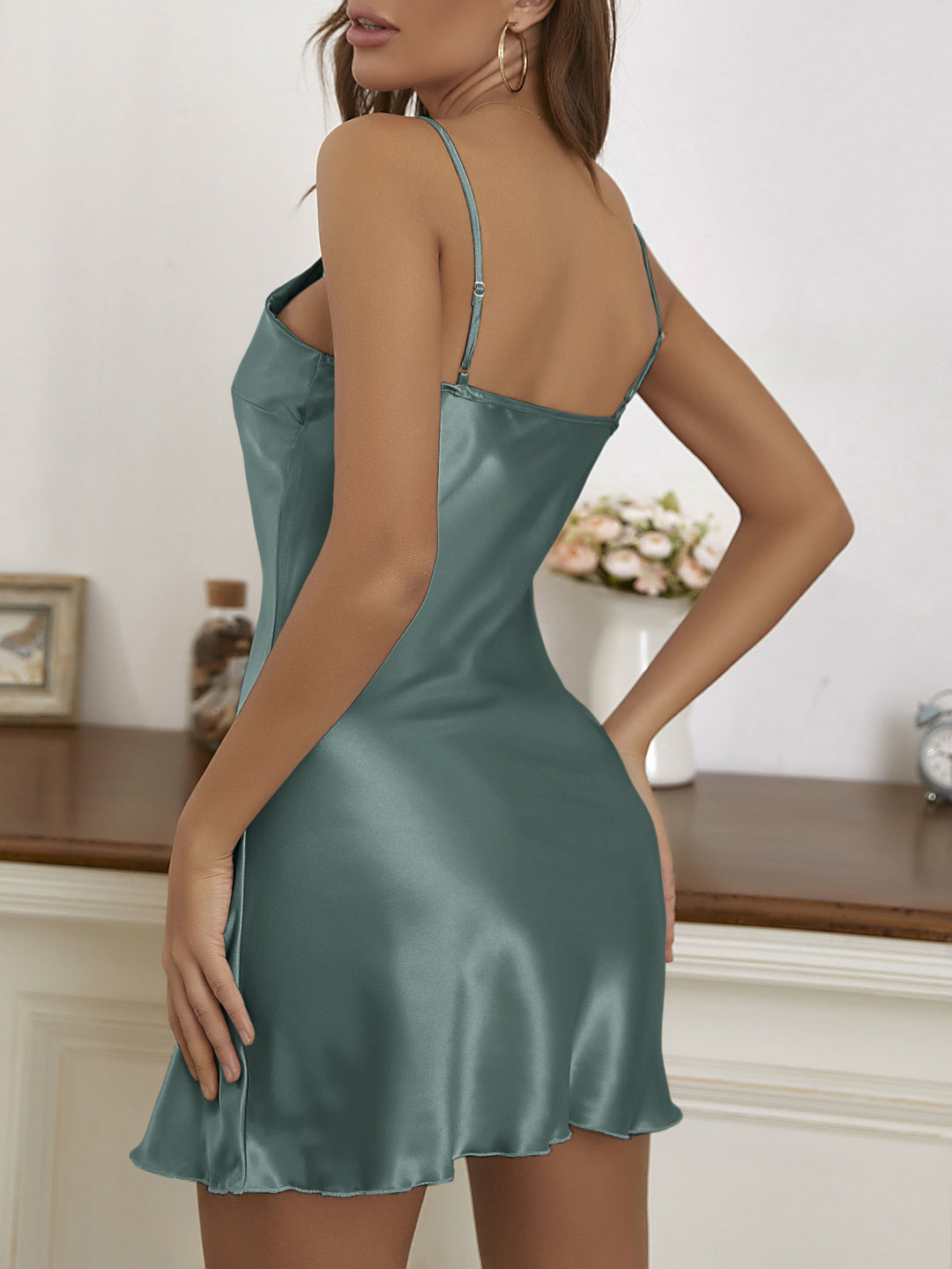 Dames Mini Jurk | Geel | Satijn Look | V-Hals