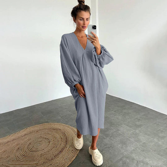 "VIOLET - Casual en comfortabele jurk" can be rewritten as "VIOLET - Ontspannen en comfortabele jurk".