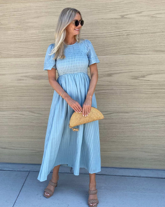 Dames | Iolana Jurk | Salie | Ronde Halslijn | Korte Mouwen | Midi Lengte