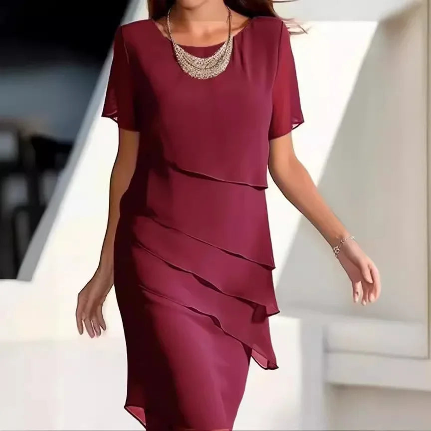 Elegant ladies' layered dress with short sleeves