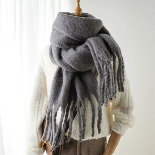 Winter Scarf for Women with Large Fringes | Ideal for the Cold Season