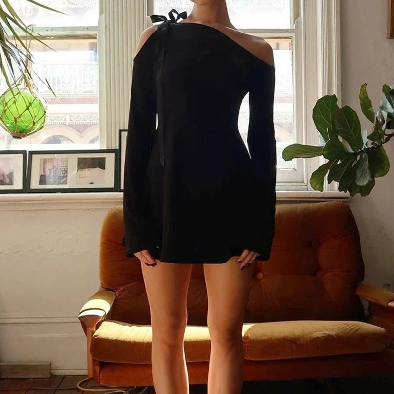 Elegant one-shoulder dress with bow