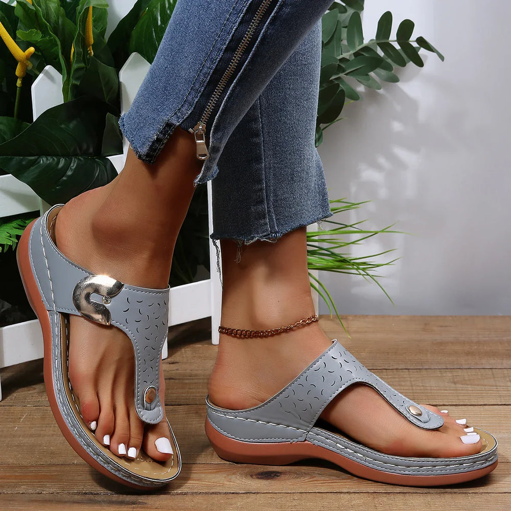 Women's orthopedic sandals for hallux valgus with metallic finish