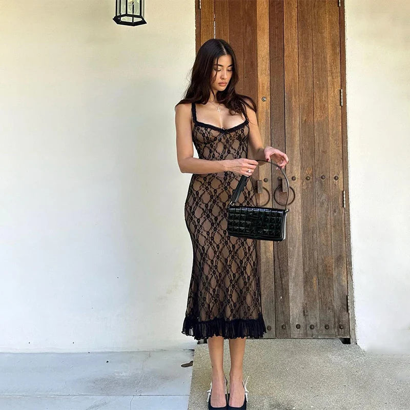 Elegante Midi-jurk met Kant en Plissé Onderdeel