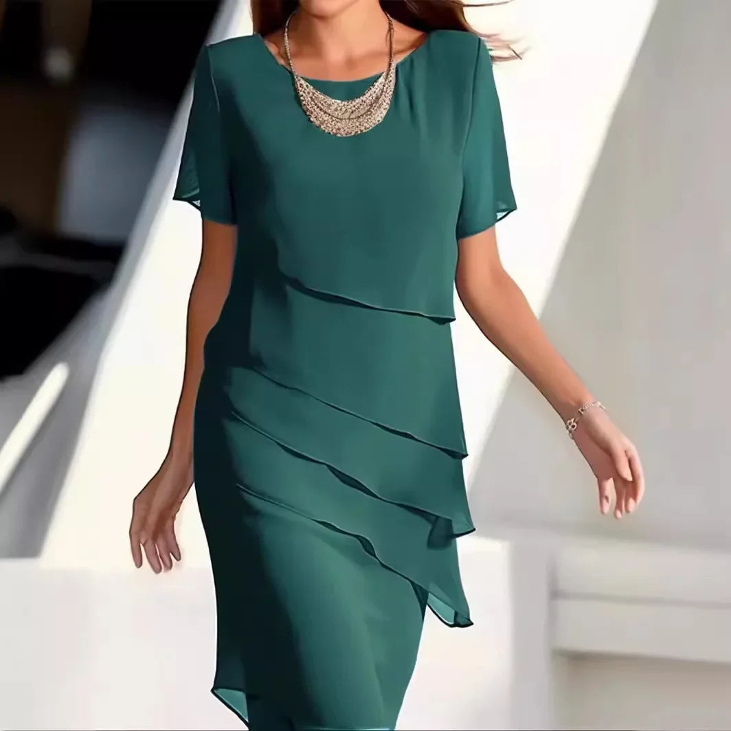 Elegant ladies' layered dress with short sleeves