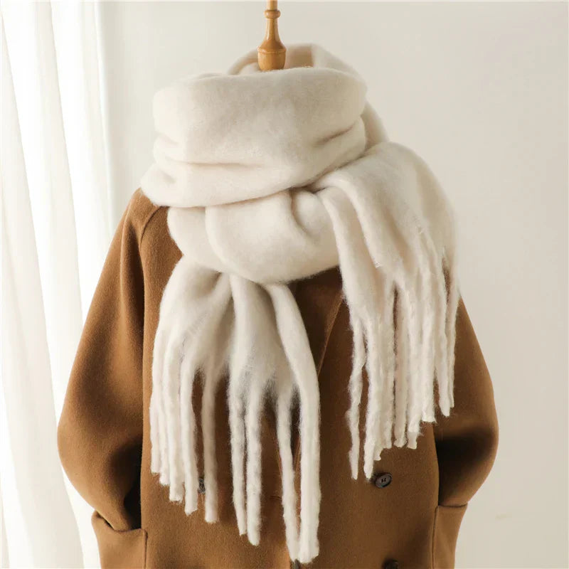 Winter Scarf for Women with Large Fringes | Ideal for the Cold Season