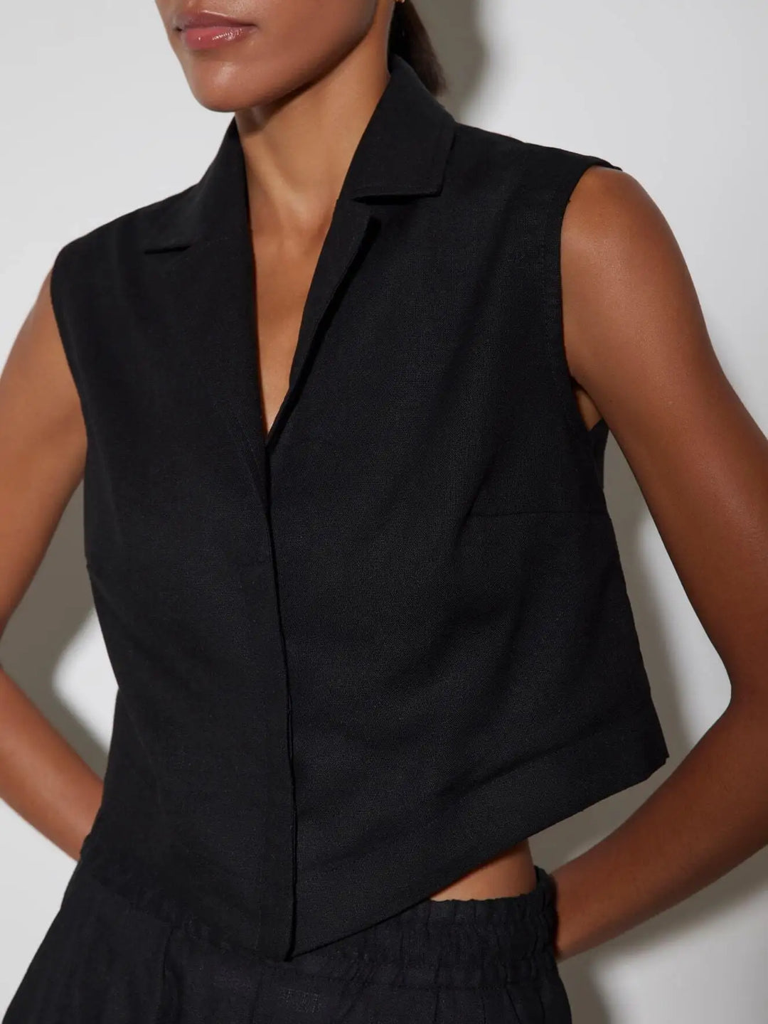 Women | Linen Set | Sleeveless Blazer | Wide Leg Pants | Chic | Elegant | Stylish