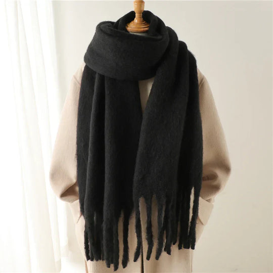 Winter Scarf for Women with Large Fringes | Ideal for the Cold Season