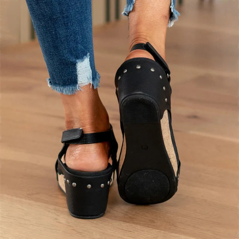 Dames Sandalen op Wedge met Uitsparingen