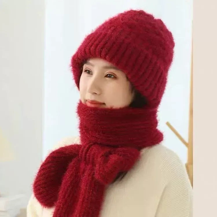 Adult Hat with Integrated Scarf | Ideal for Winter