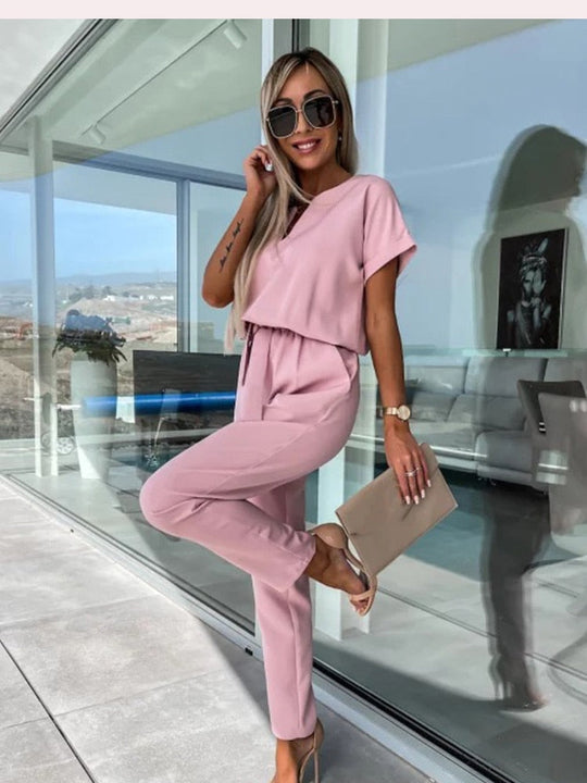 Elara Jumpsuit with Tie Detail – Stylish, Comfortable and Versatile
