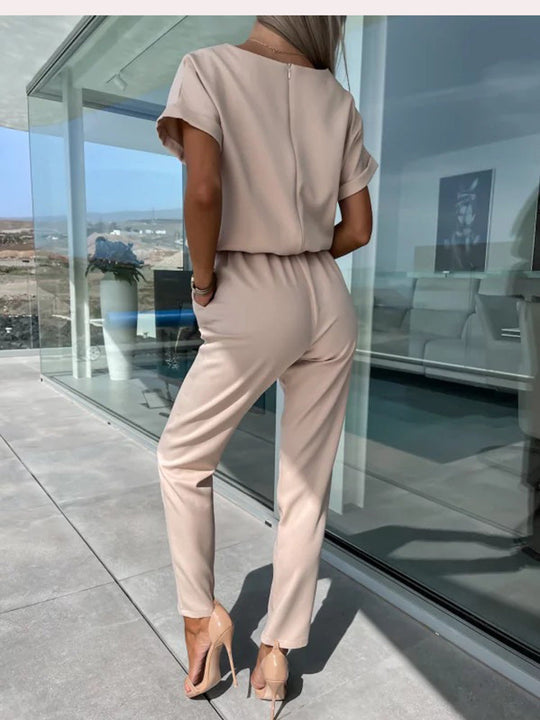 Elara Jumpsuit with Tie Detail – Stylish, Comfortable and Versatile